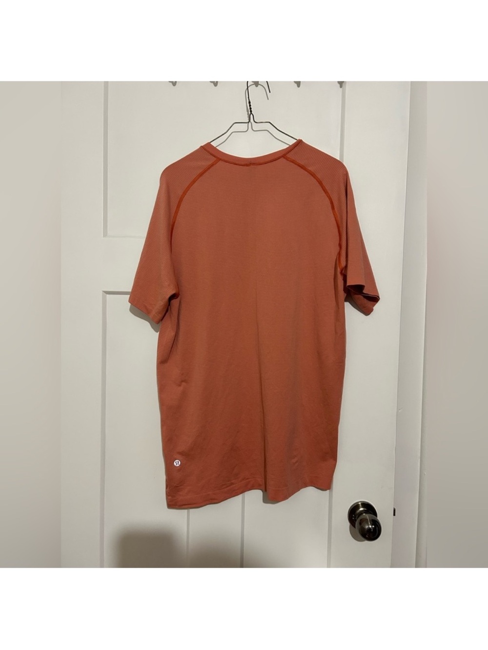 Men’s lululemon shirt